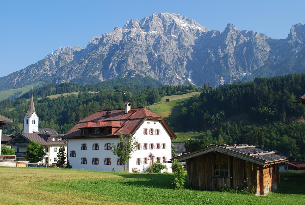 Ansitz Wirtsgut - Familienappartements In Den Bergen Leogang Exterior photo